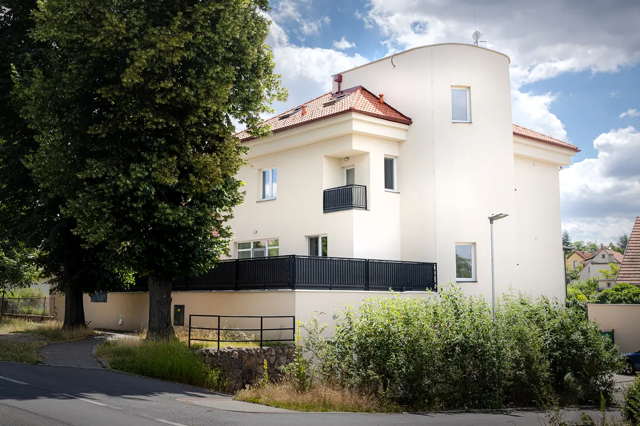 Vila Roztoky